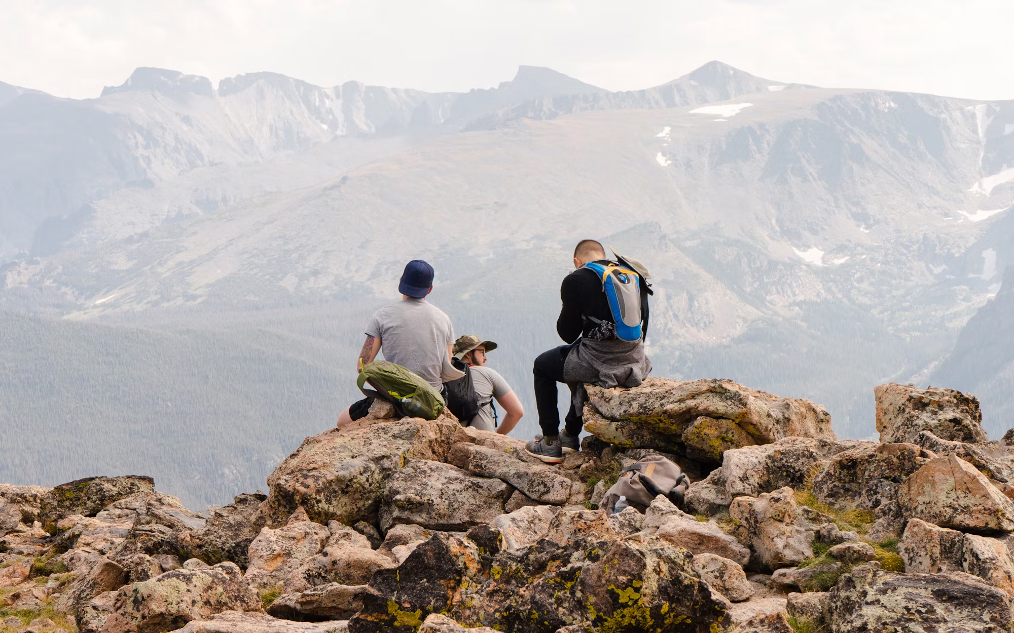 ハイキングの究極のガイド：冒険と自然を受け入れます